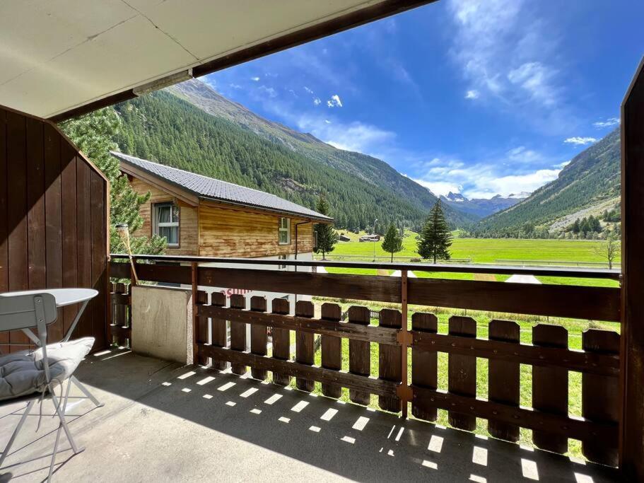 Pure Comfort! Entire Apartment With Abundant Space Near Zermatt With Parking! Täsch Eksteriør bilde
